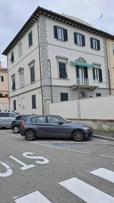 Apartment Davantialmare Livorno